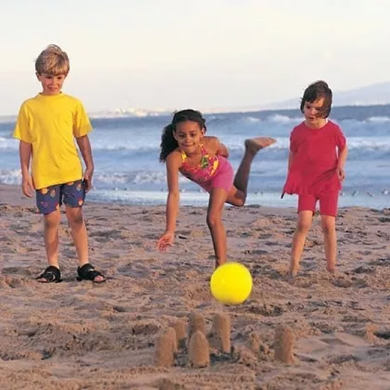 Brincadeiras para a praia com as crianças