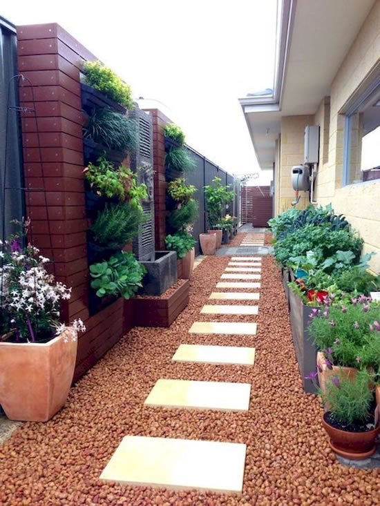 Decoração de jardim com caminho