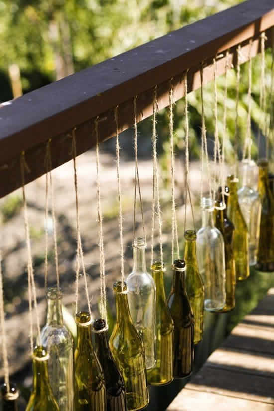 Decoração com garrafas de vidro para casamento