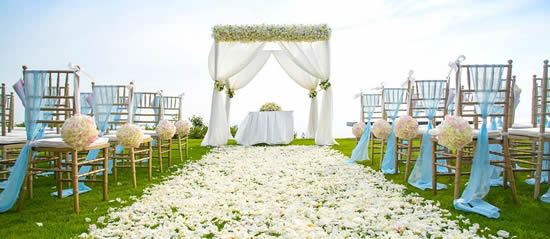 Decoração linda para casamento ao ar livre