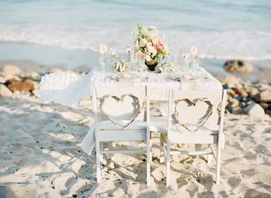 Decoração de mesa para casamento na praia