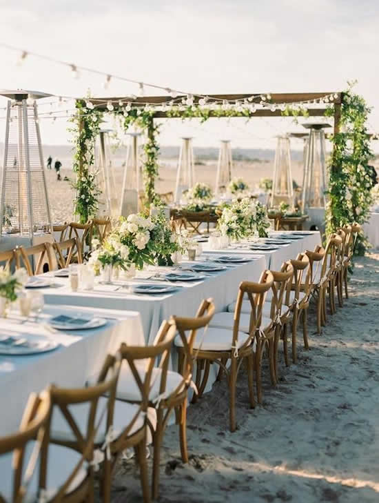 Casamento na praia: dicas, ideias e decoração