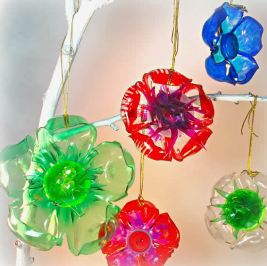 Flores com reciclagem de garrafas plásticas