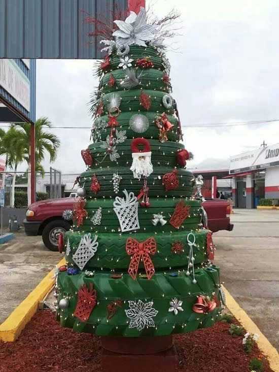 Ideia para Árvore de Natal com pneus