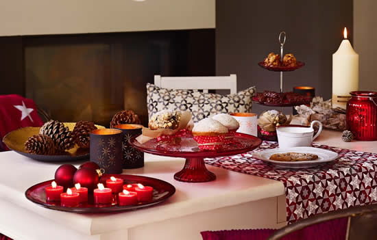 Enfeites e decoração de mesa para ano novo