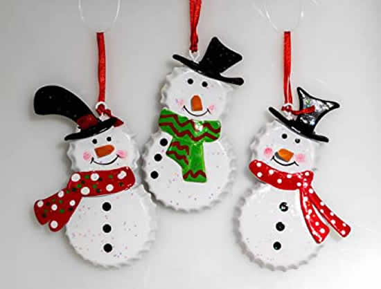 Decoração de Natal com tampas de refrigerante