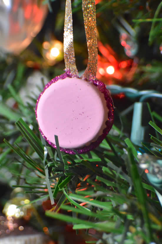 Decoração com tampas para o Natal