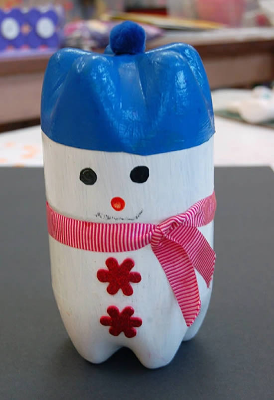 Boneco de Neve com reciclagem de garrafa PET
