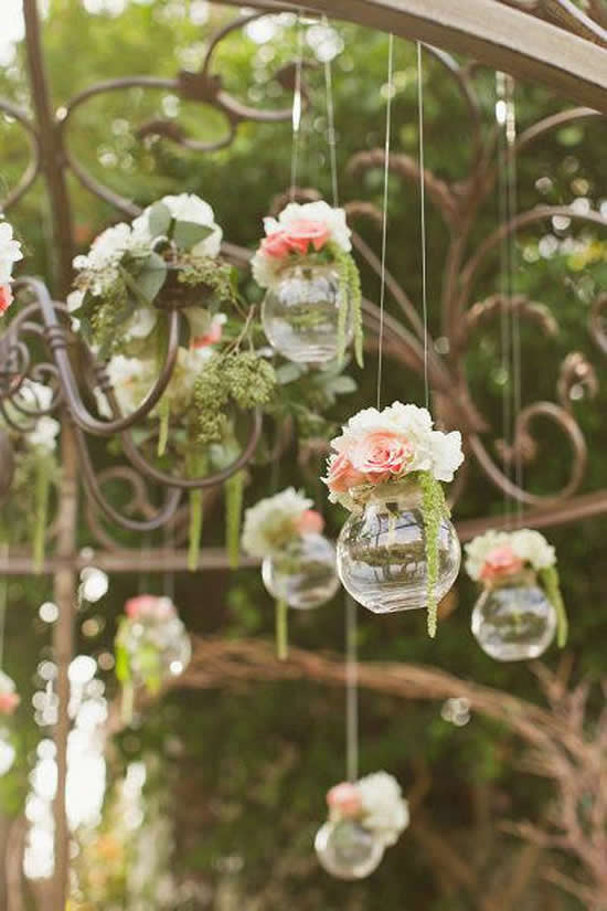 Reaproveite potes de vidro para decorar casamentos