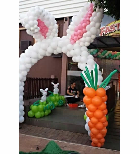 Portal de Páscoa com balões