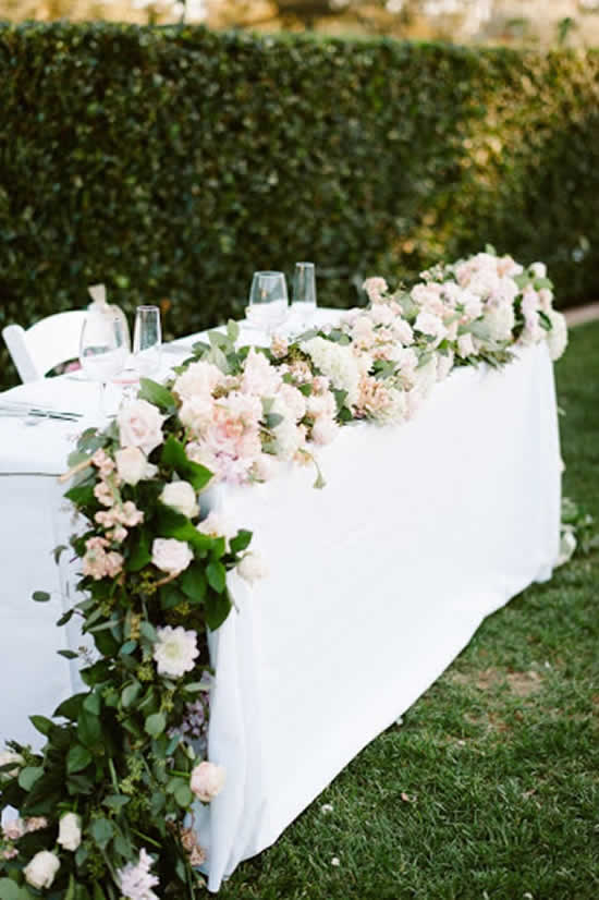 Decoração linda para mesa de casamento