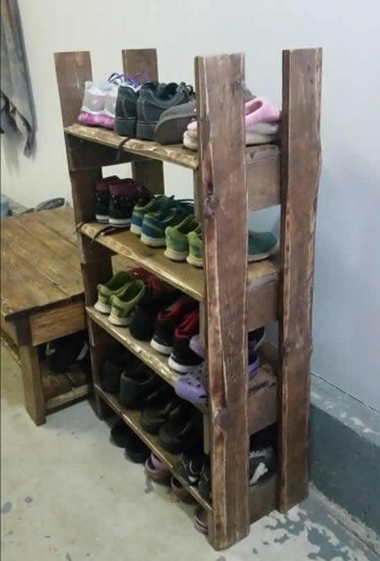 Faça uma linda sapateira de pallets