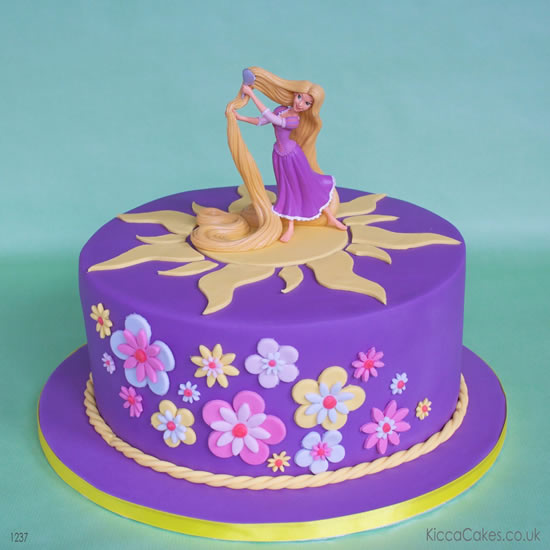 Bolo decorado da Rapunzel