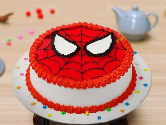 Bolo criativo do Homem-Aranha