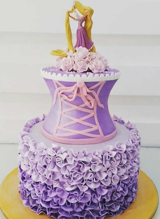 Bolo Decorado da Rapunzel