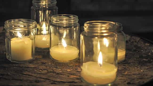 Velas Artesanais com Potes de Vidro