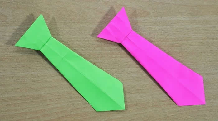 Gravatas de Papel