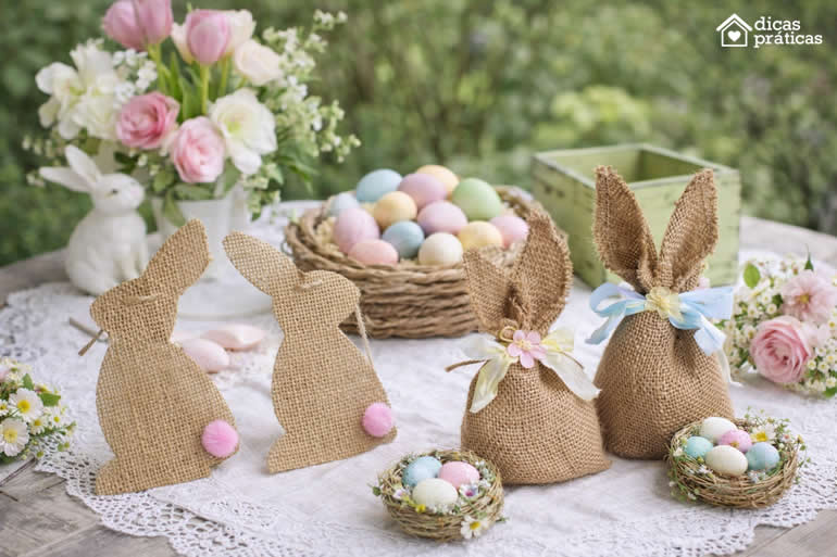 Decoração de Páscoa com Coelhinhos de Juta
