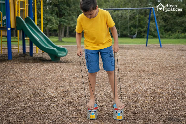 Brinquedo com Lata para Crianças