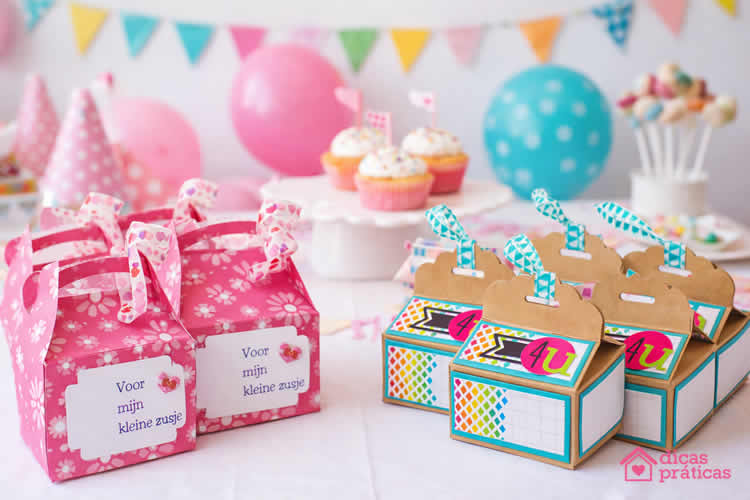 Caixinha de Papel para Lembrancinha com Moldes