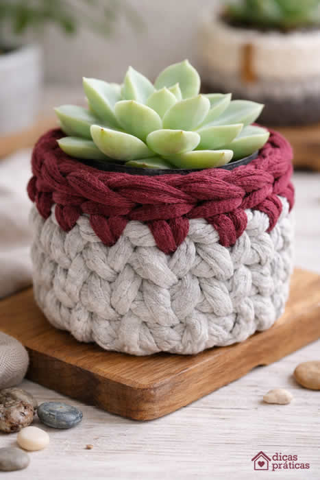 Decoração com Cachepô de Crochê