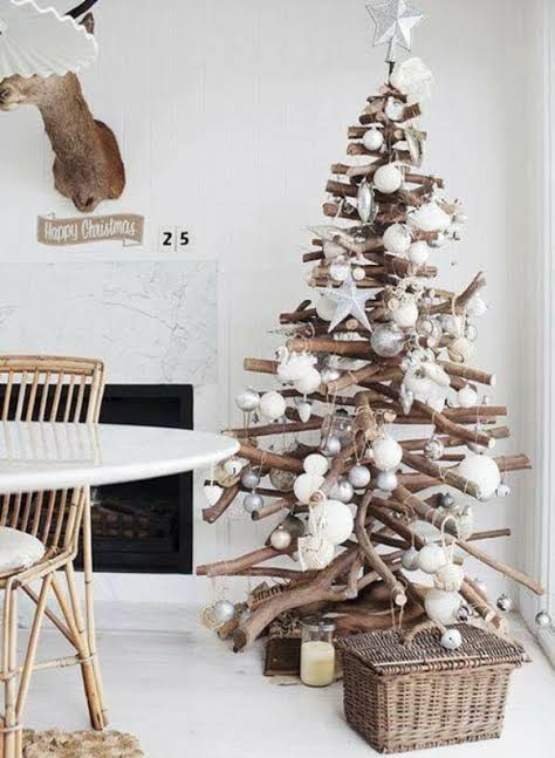 Árvore de Natal com Galhos