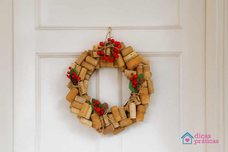 Guirlanda com Rolhas para Natal