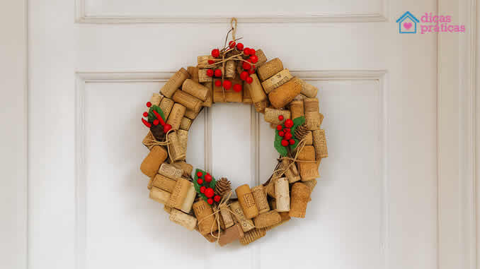 Guirlanda com Rolhas para Natal