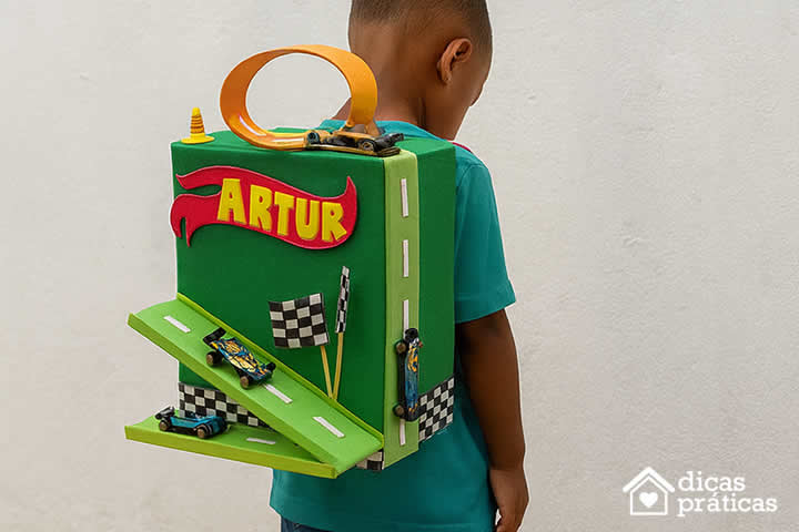 Mochila Maluca Hot Wheels