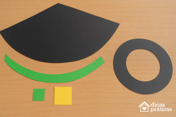 Fazendo Chapéu de Bruxa de Papel