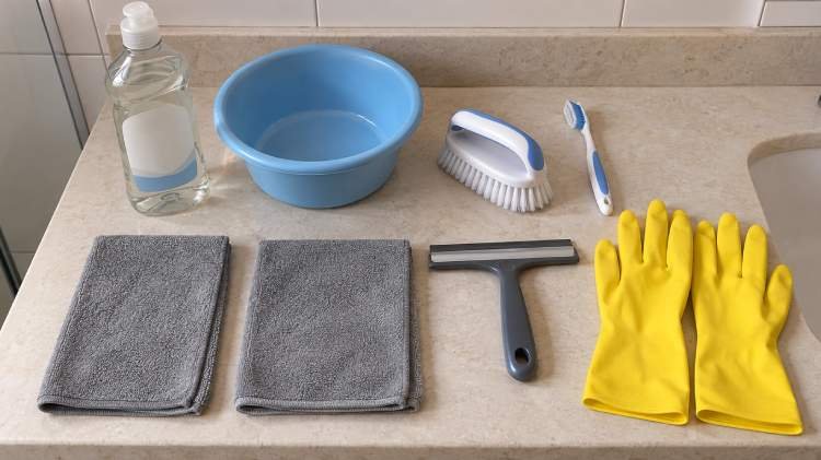 Materiais para Limpar Rejunte