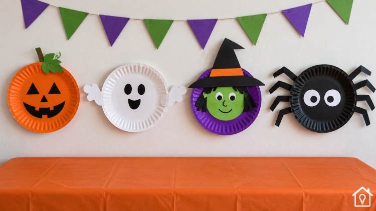 Decoração de Halloween com Pratos de Papel